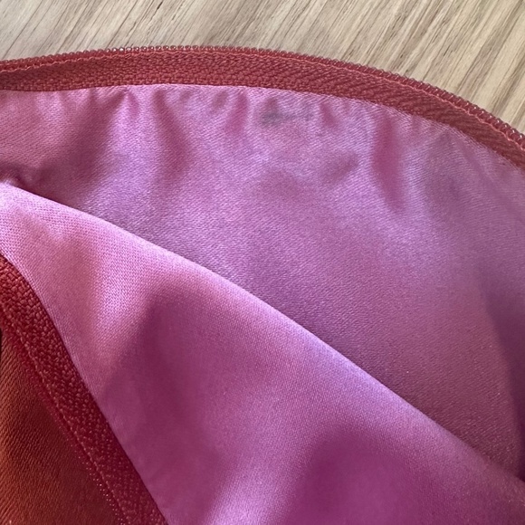 Brontibay Paris - Burnt Orange Satin Bow Clutch Purse with Zip - Picture 10 of 12